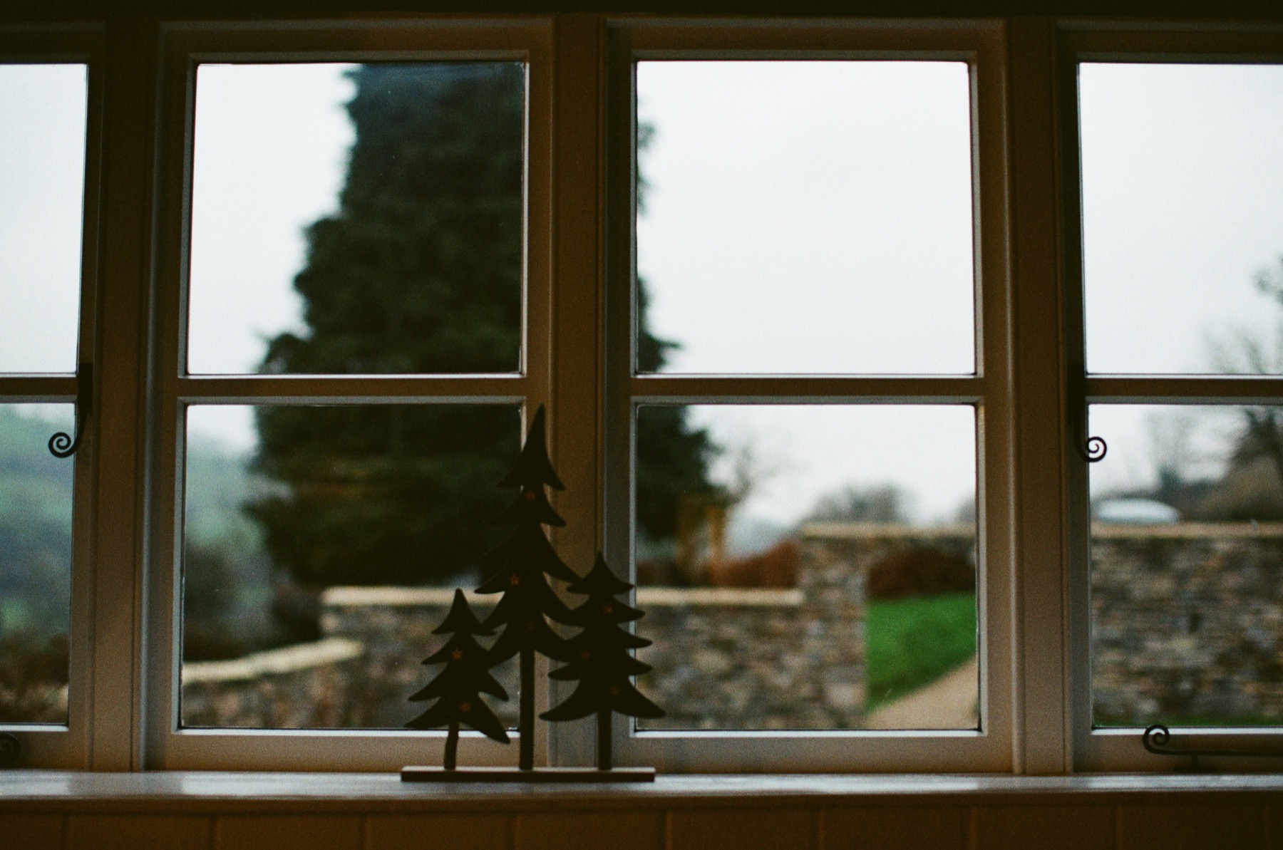 Atmospheric window joinery